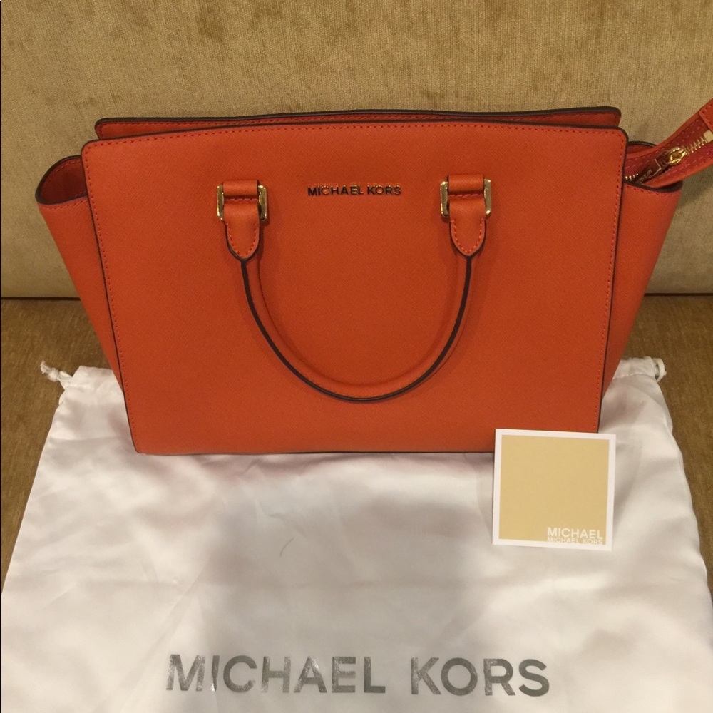 Michael Kors orange tote